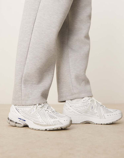 https://images.asos-media.com/products/new-balance-1906-unisex-sneakers-in-white/207238907-1-white?$n_750w$&wid=750&fit=constrain