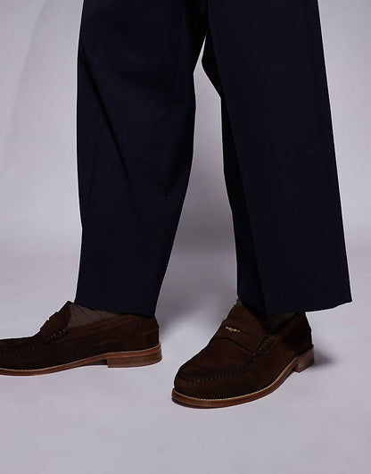 https://images.asos-media.com/products/walk-london-dalston-penny-loafer-in-brown-suede/207274045-2?$n_750w$&wid=750&fit=constrain