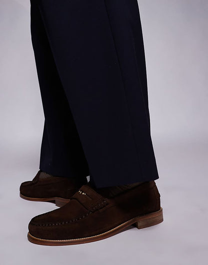 https://images.asos-media.com/products/walk-london-dalston-penny-loafer-in-brown-suede/207274045-3?$n_750w$&wid=750&fit=constrain