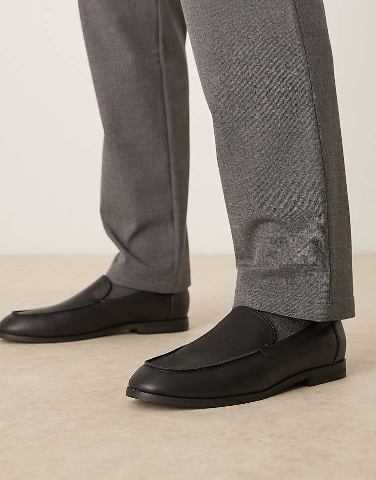 https://images.asos-media.com/products/asos-design-loafers-in-black/207388205-4?$n_750w$&wid=750&fit=constrain