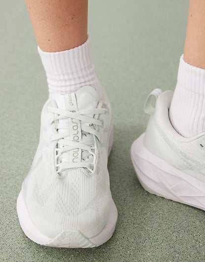 https://images.asos-media.com/products/asics-novablast-5-trainers-in-aqua-and-white/207652389-4?$n_750w$&wid=750&fit=constrain