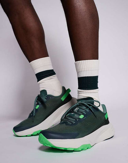 https://images.asos-media.com/products/the-north-face-altamesa-300-trail-running-trainers-in-green/207682887-4?$n_750w$&wid=750&fit=constrain