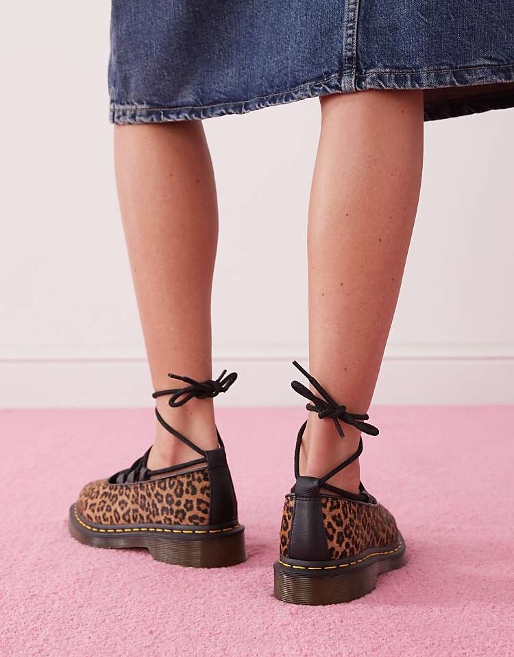 https://images.asos-media.com/products/dr-martens-elphie-ii-lace-up-shoes-in-animal-print/207782252-4?$n_750w$&wid=750&fit=constrain