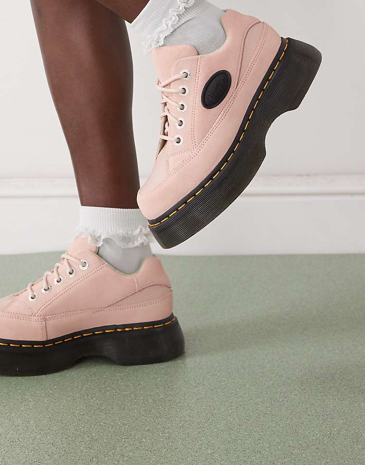 https://images.asos-media.com/products/dr-martens-buzz-5-eye-shoes-in-pink/207782321-3?$n_750w$&wid=750&fit=constrain