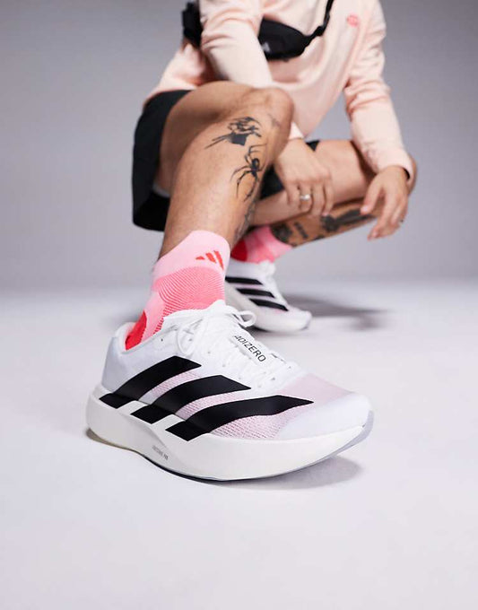 https://images.asos-media.com/products/adidas-hardlopen-adizero-evo-sl-sneakers-in-wit-en-zwart/207993689-1-white?$n_750w$&wid=750&fit=constrain