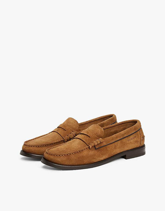 https://images.asos-media.com/products/tommy-hilfiger-debossed-suede-loafers-in-brown/208068395-1-brown?$n_750w$&wid=750&fit=constrain