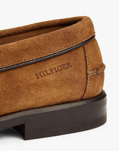 https://images.asos-media.com/products/tommy-hilfiger-debossed-suede-loafers-in-brown/208068395-2?$n_750w$&wid=750&fit=constrain