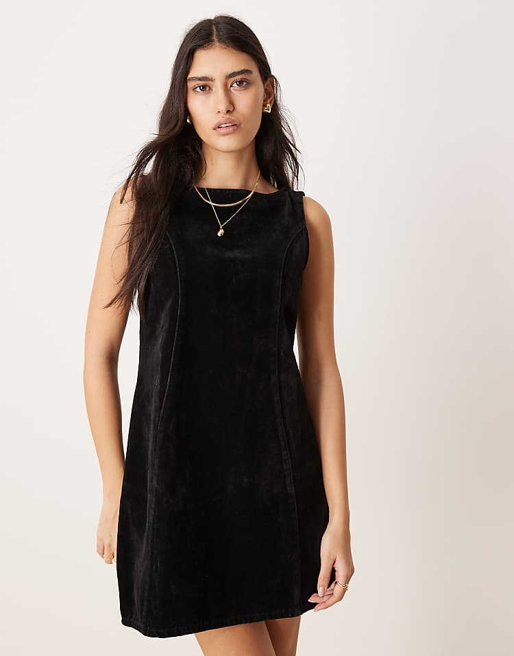 https://images.asos-media.com/products/asos-design-flocked-denim-mini-dress-in-black/208131414-2?$n_750w$&wid=750&fit=constrain