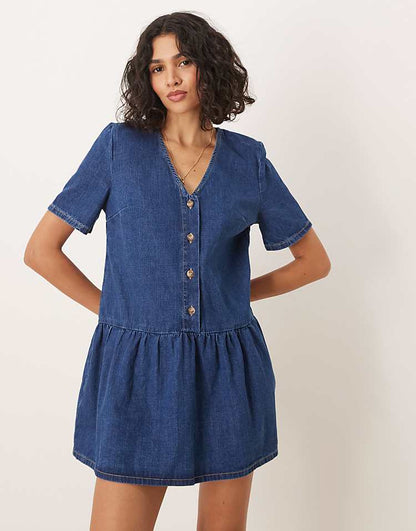 https://images.asos-media.com/products/asos-design-drop-waist-denim-v-neck-mini-dress-in-indigo/208284460-1-blue?$n_750w$&wid=750&fit=constrain