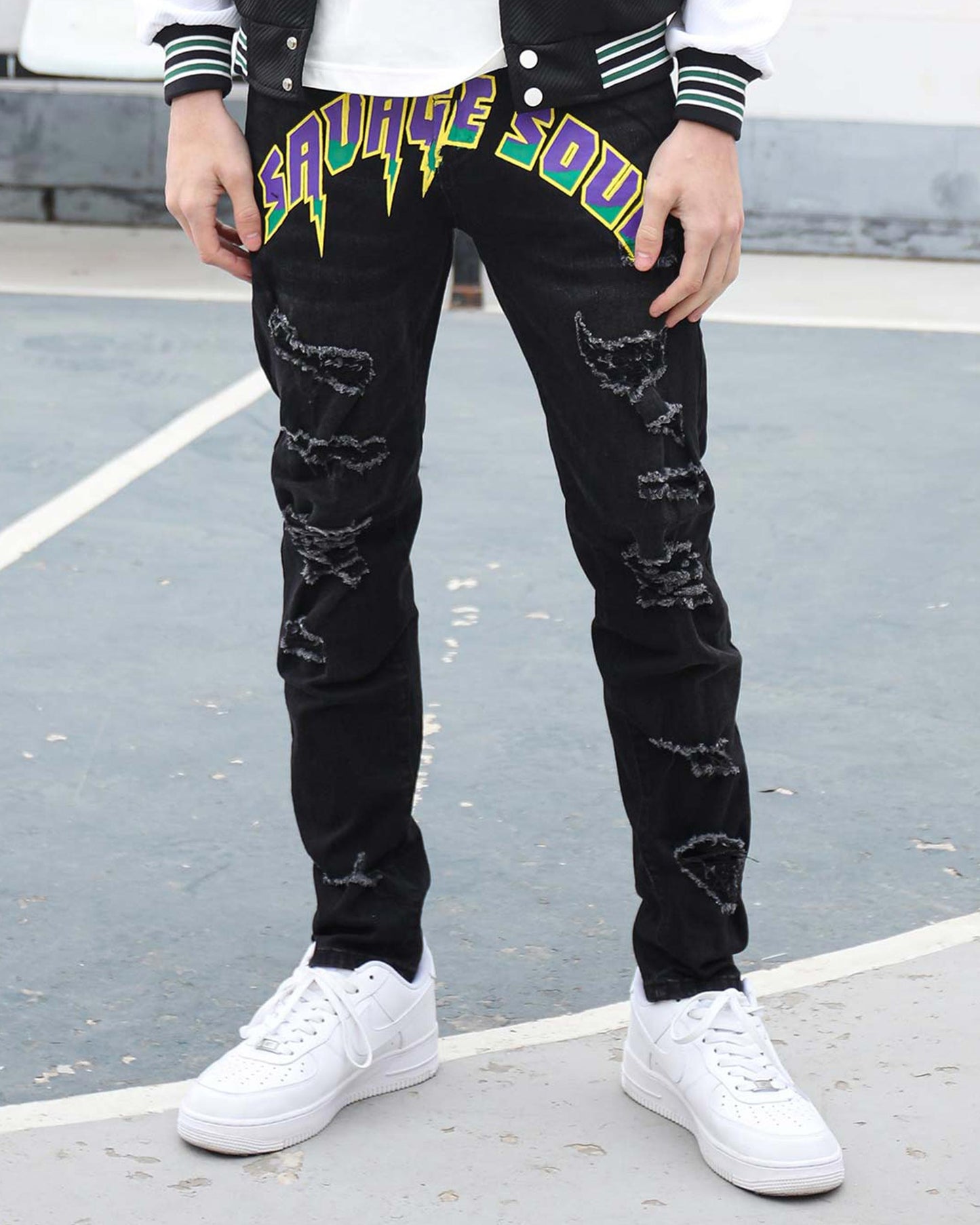 Logeqi black graffiti slim-fit jeans featuring distressed design and vibrant graphic details