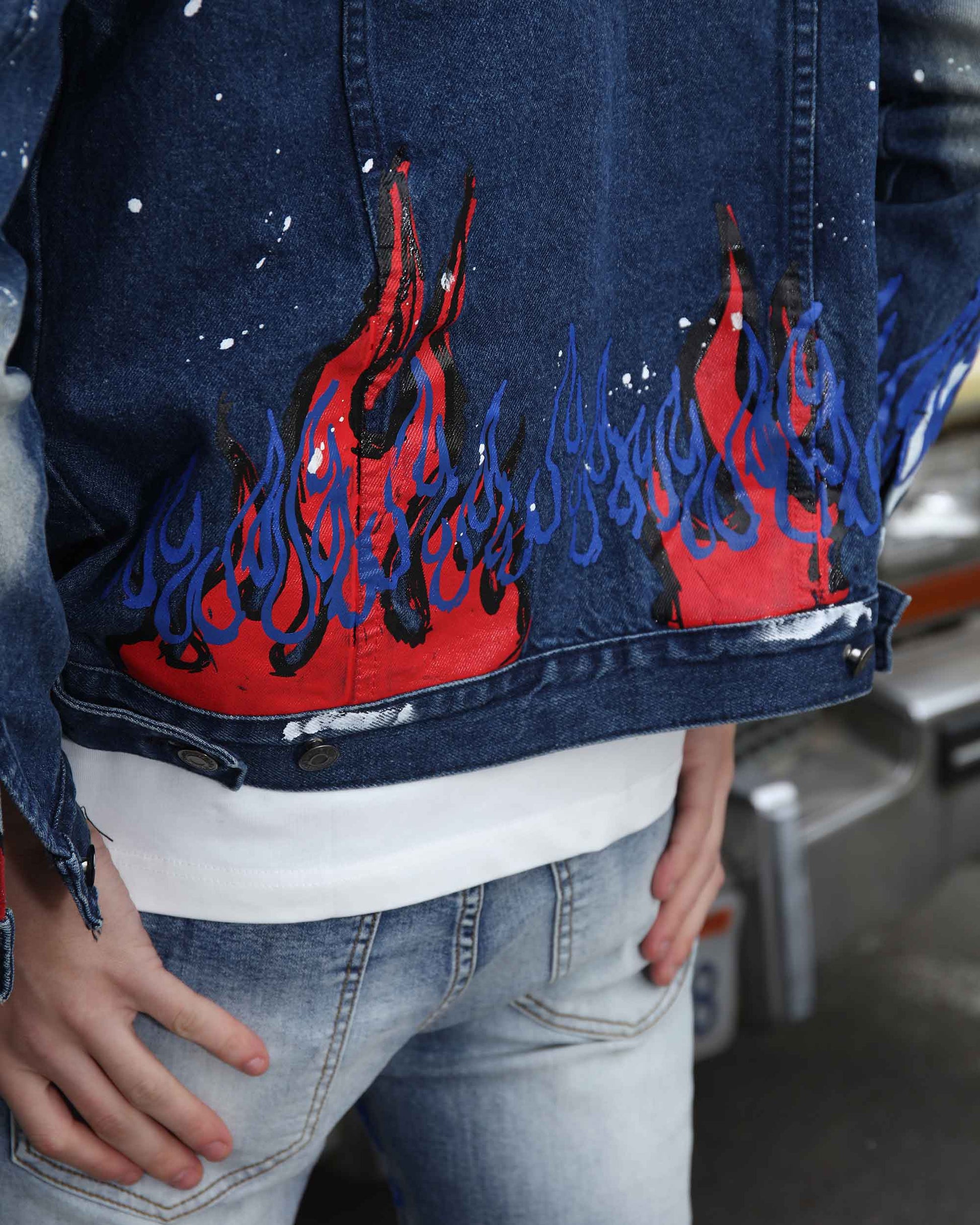 Logeqi blue denim graffiti jacket featuring vibrant flame designs on the back for a stylish look