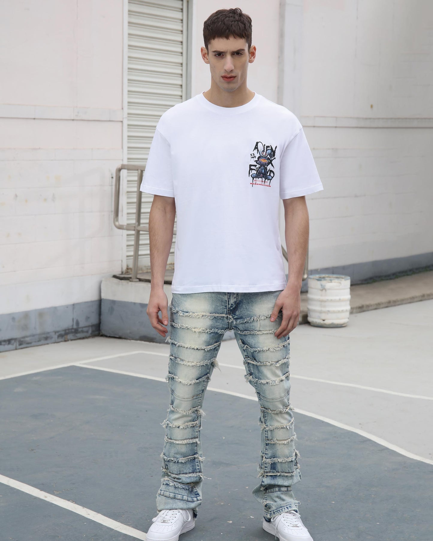 Logeqi blue retro flared jeans with distressed detailing for a fashionable look
