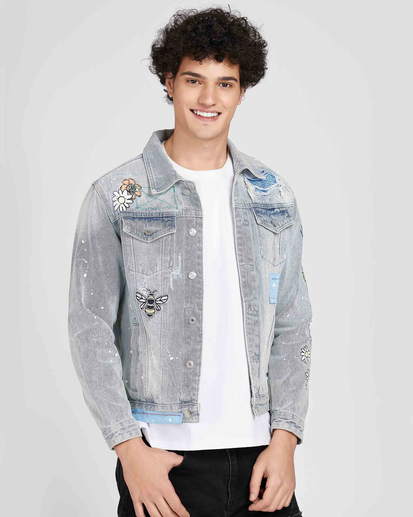 Logeqi casual denim jacket for men with floral patches and a stylish gray wash