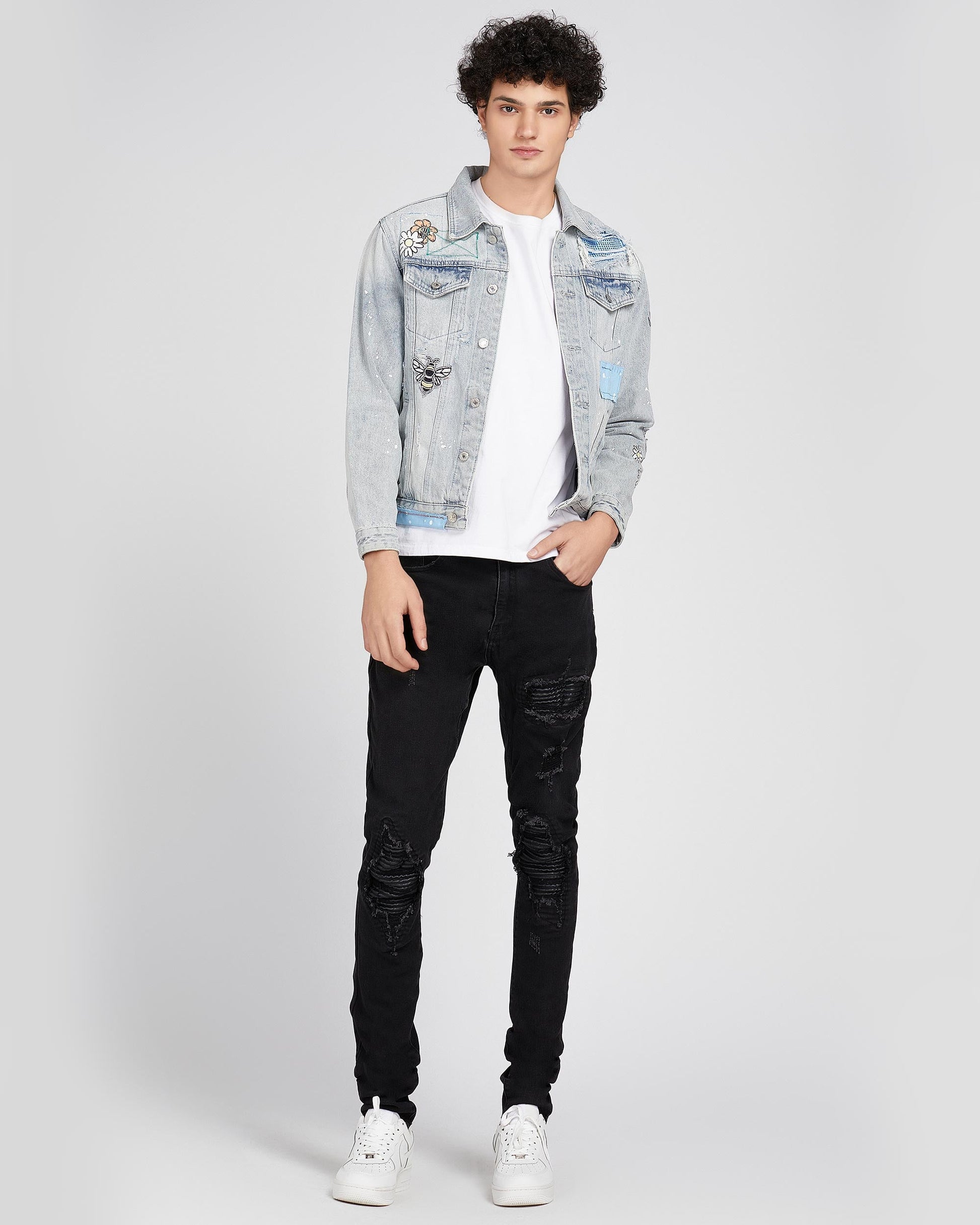 Logeqi casual denim jacket for men with patches and a distressed design, perfect for everyday wear