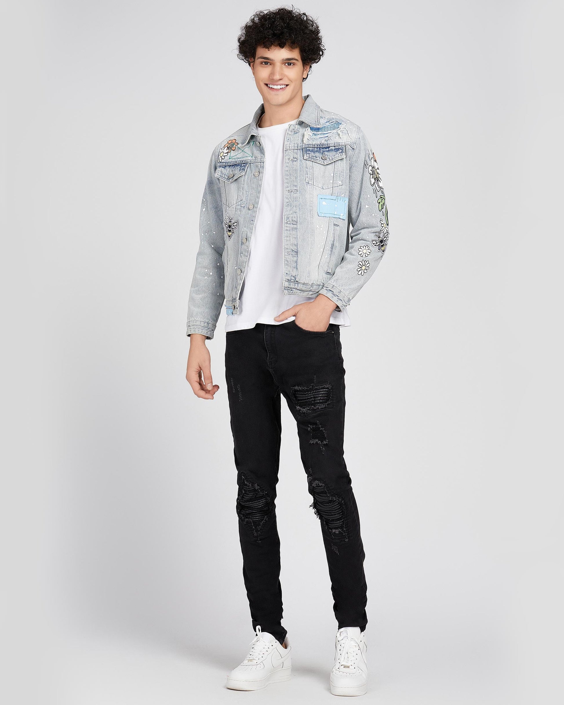 Logeqi casual denim jacket for men with embroidered details and a stylish fit