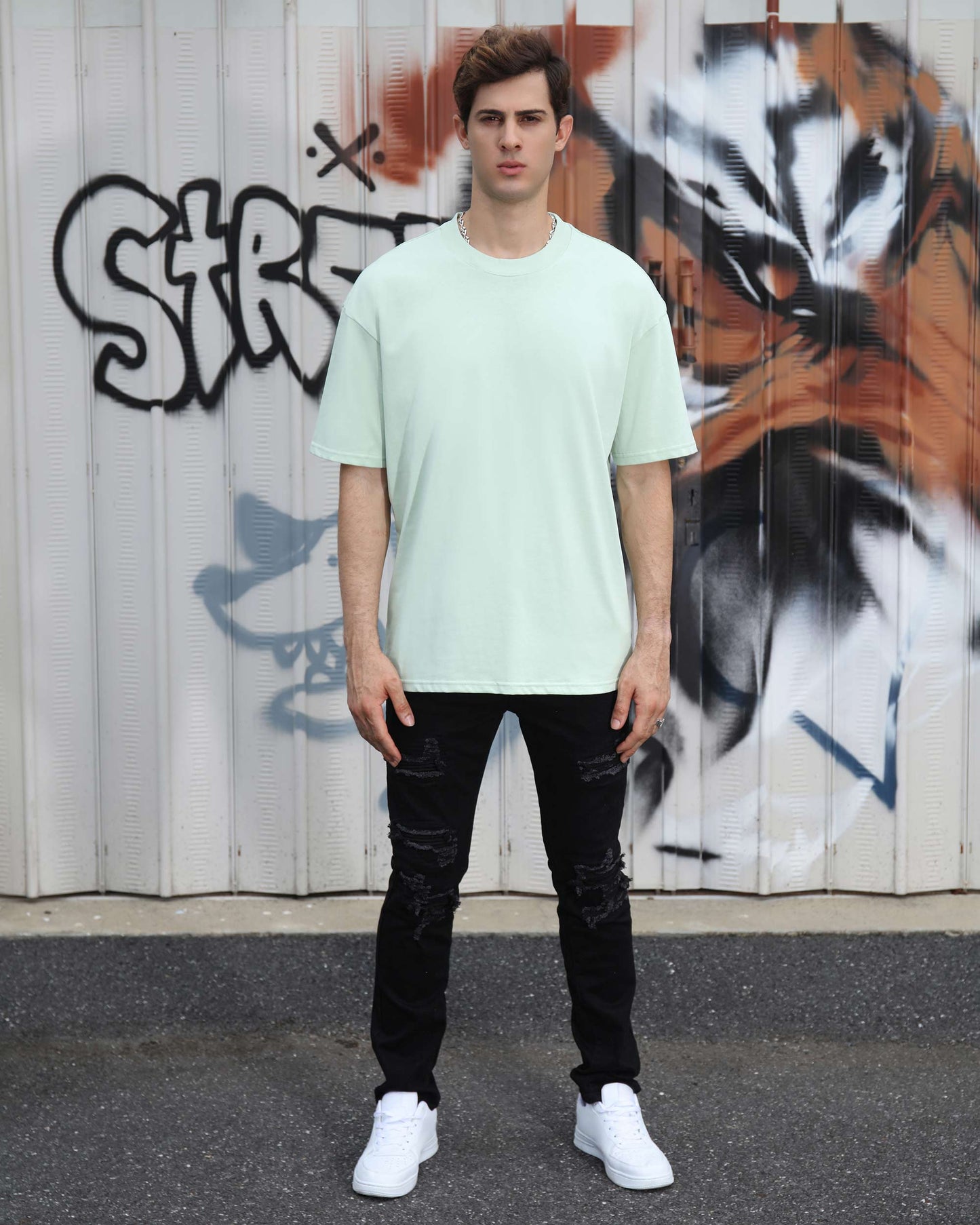 Logeqi Oversize T-Shirt in Mint Green, essential cotton tee for casual and comfortable styling