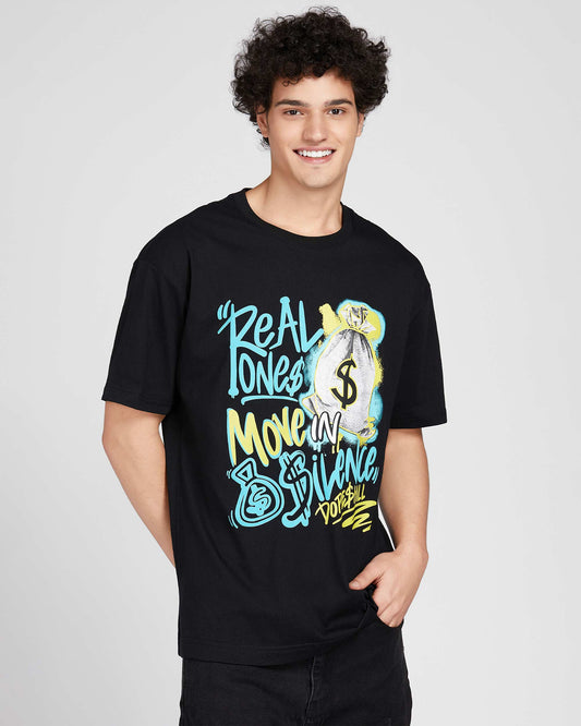 Logeqi Oversize T-Shirt featuring a bold statement graphic print tee design in black