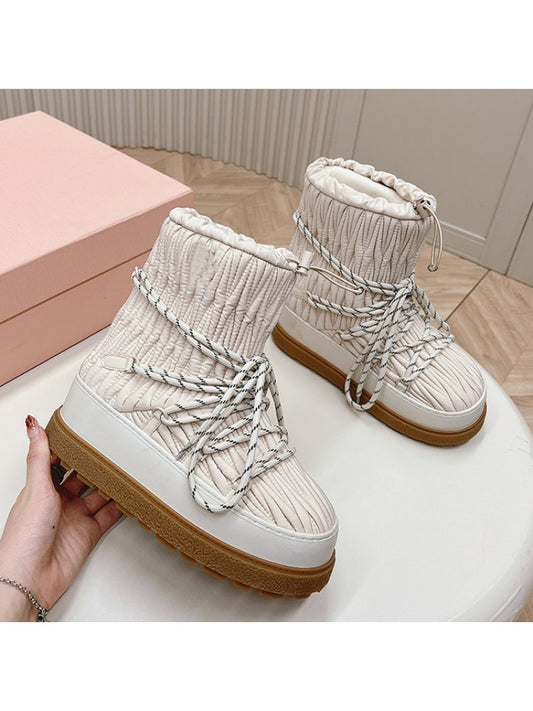 Wholesale7 laarzen lambswool snow boots in beige with textured fabric and brown rubber sole