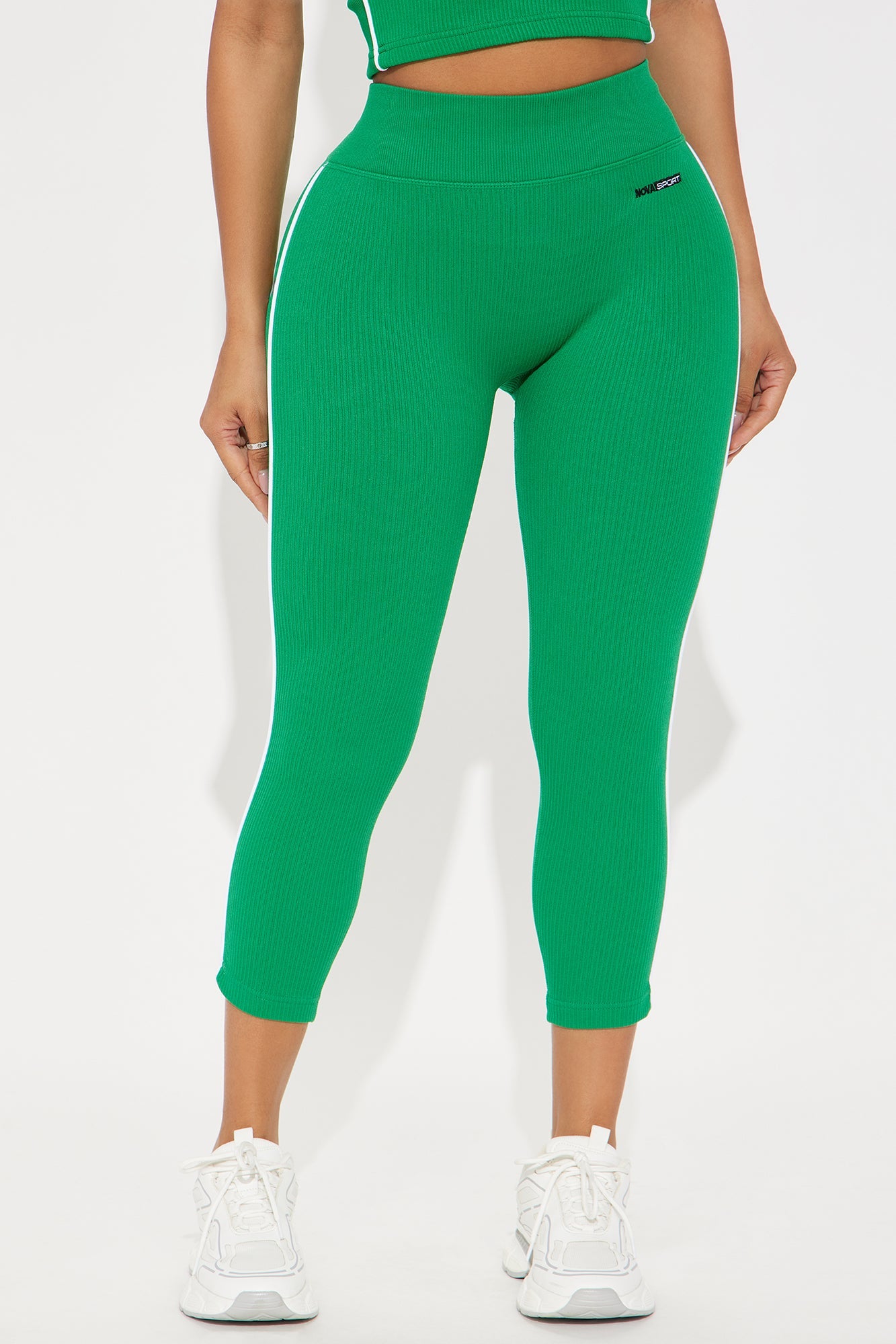 Fashion Nova kelly green capri leggings with ribbed texture for a stylish look