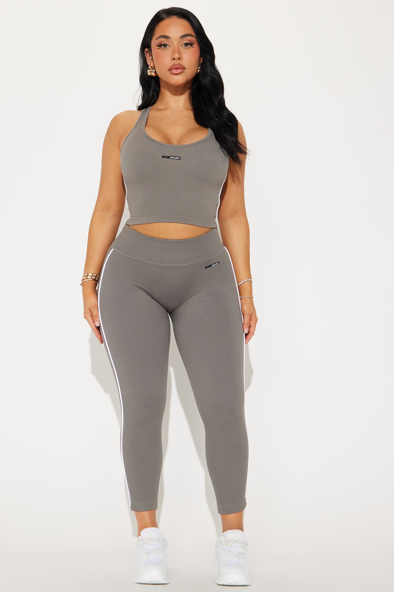 Seamless active top charcoal from Fashion Nova paired with matching leggings for a trendy workout outfit