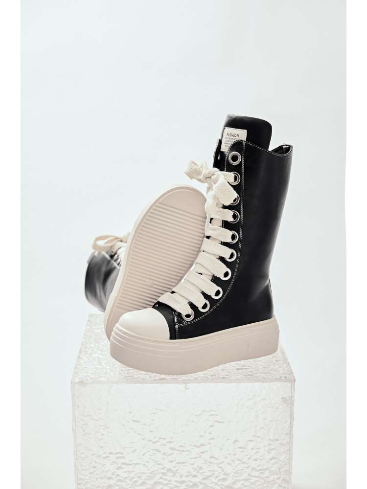 Wholesale7 black platform high top boots with white laces and thick soles for stylish footwear