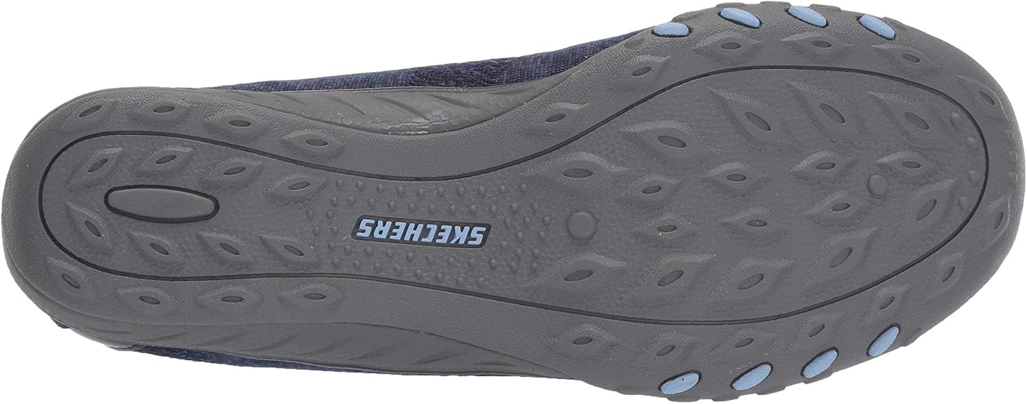 Skechers women's Breathe-Easy sneakers sole design featuring flexible traction pattern for comfort