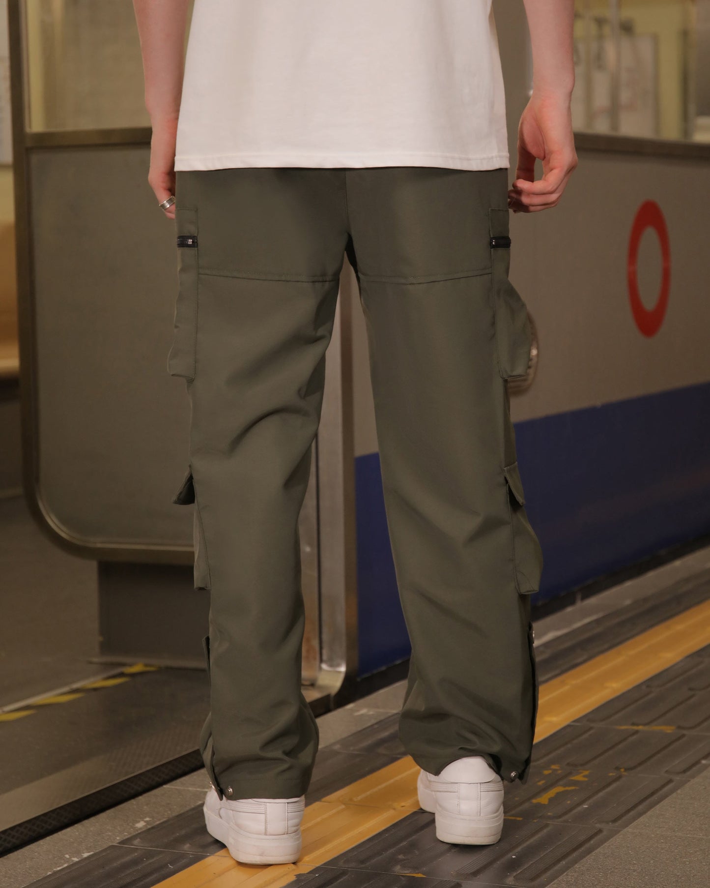 Logeqi stylish cargo pants for men in olive green with multiple pockets and relaxed fit