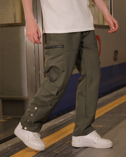 Logeqi stylish cargo pants for men in olive green with multiple pockets and button details