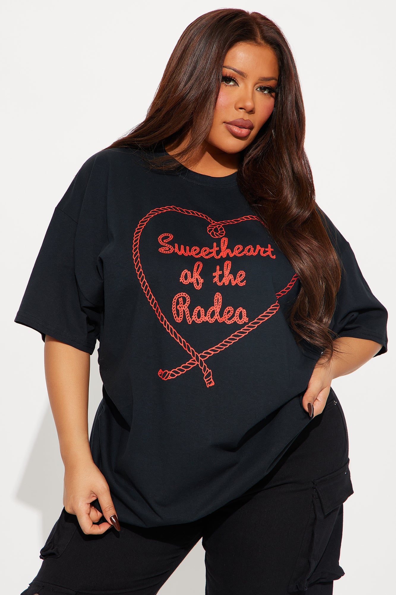Fashion Nova Sweetheart Rodeo oversized tee in black with heart graphic design for a trendy look