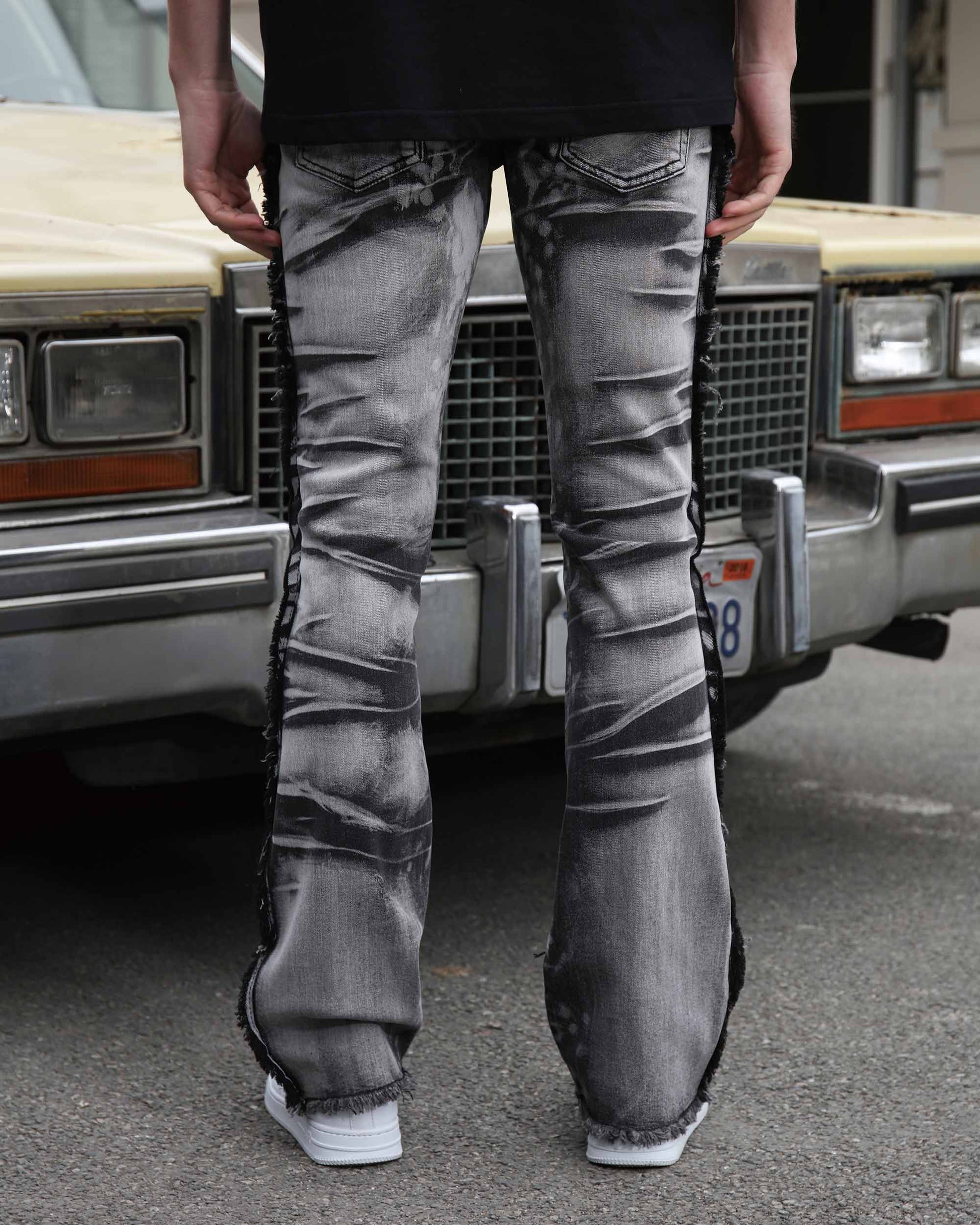 Logeqi vintage black jeans with unique back detailing and a flared design for a stylish look