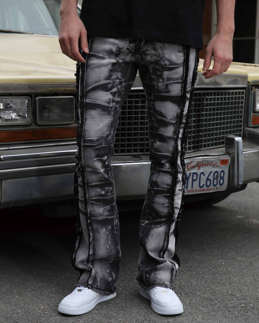 Logeqi vintage black jeans with a stylish distressed design and a modern fit for casual wear